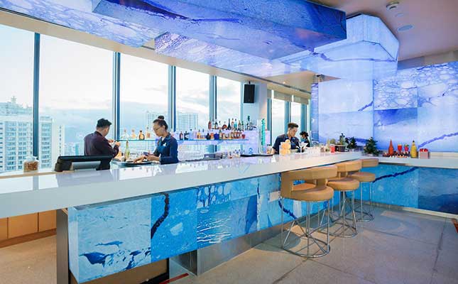 Altitude Rooftop Bar – ảnh 2