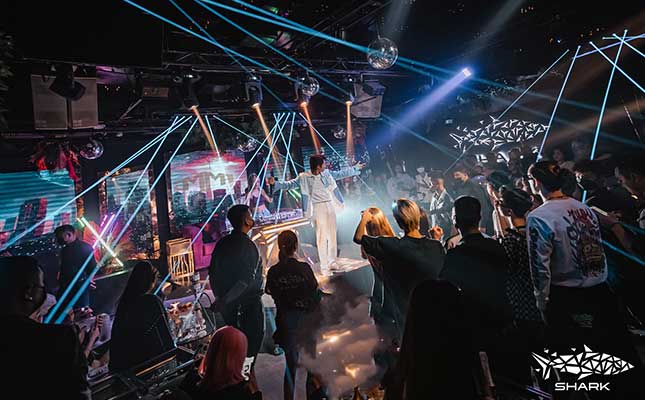 Shark Club – ảnh 2