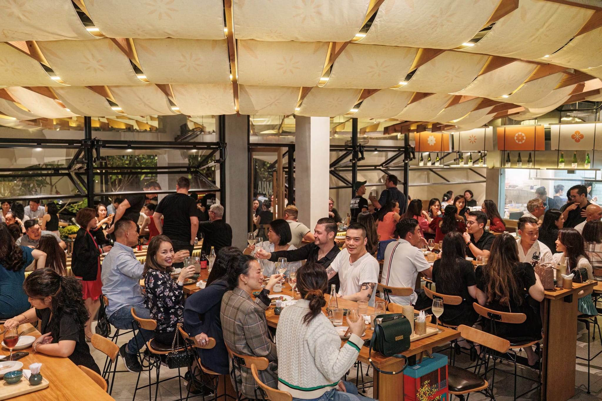 Mua Craft Sake District 3 cozy Japanese-Vietnamese style space