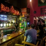 Quầy bar Buddha Bar Quận 2 với đèn LED màu sắc và không gian party sôi động