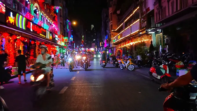 quán bar phố Tây Bùi Viện, đặt bàn quán bar Bùi Viện