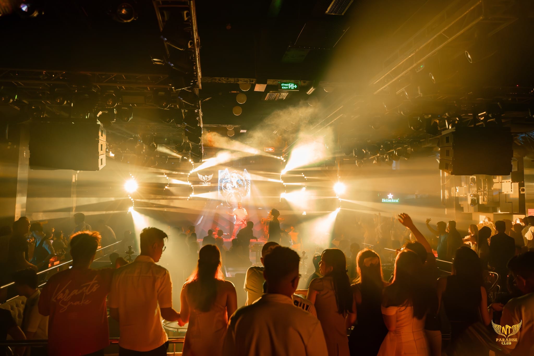 featured image paradise club