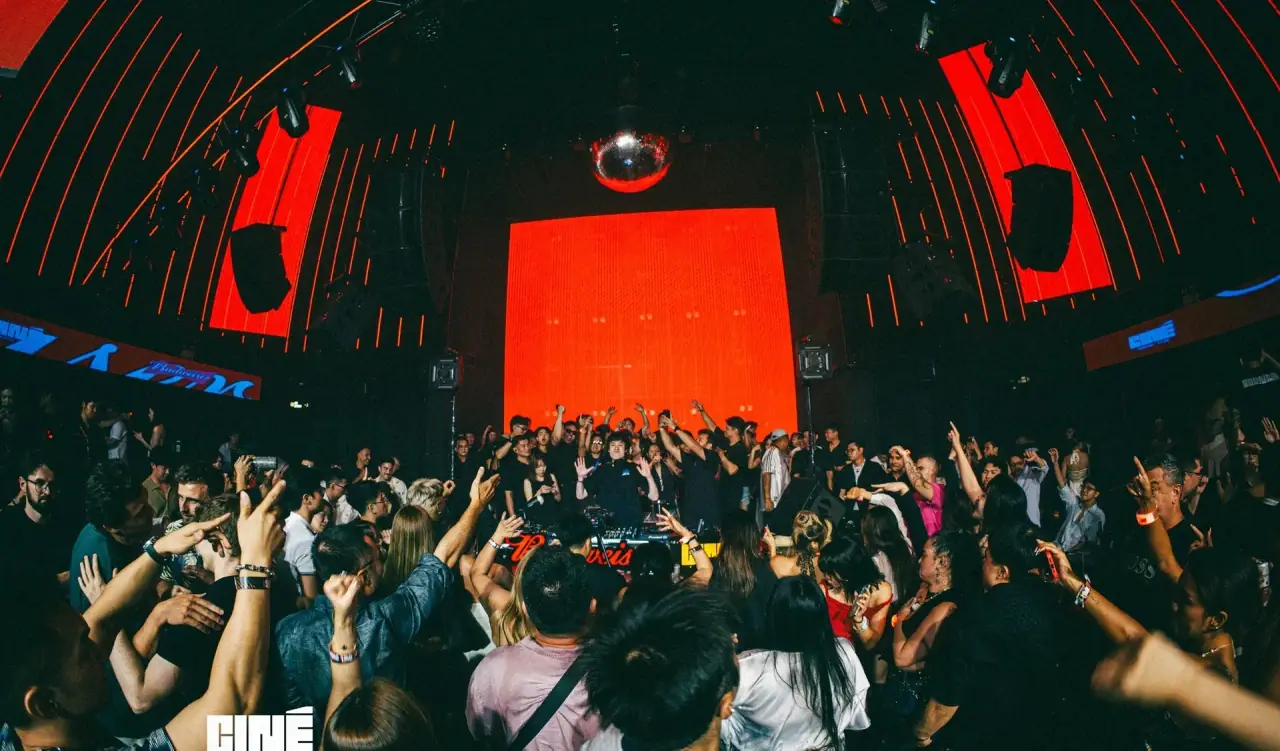 Ciné Saigon DJ stage