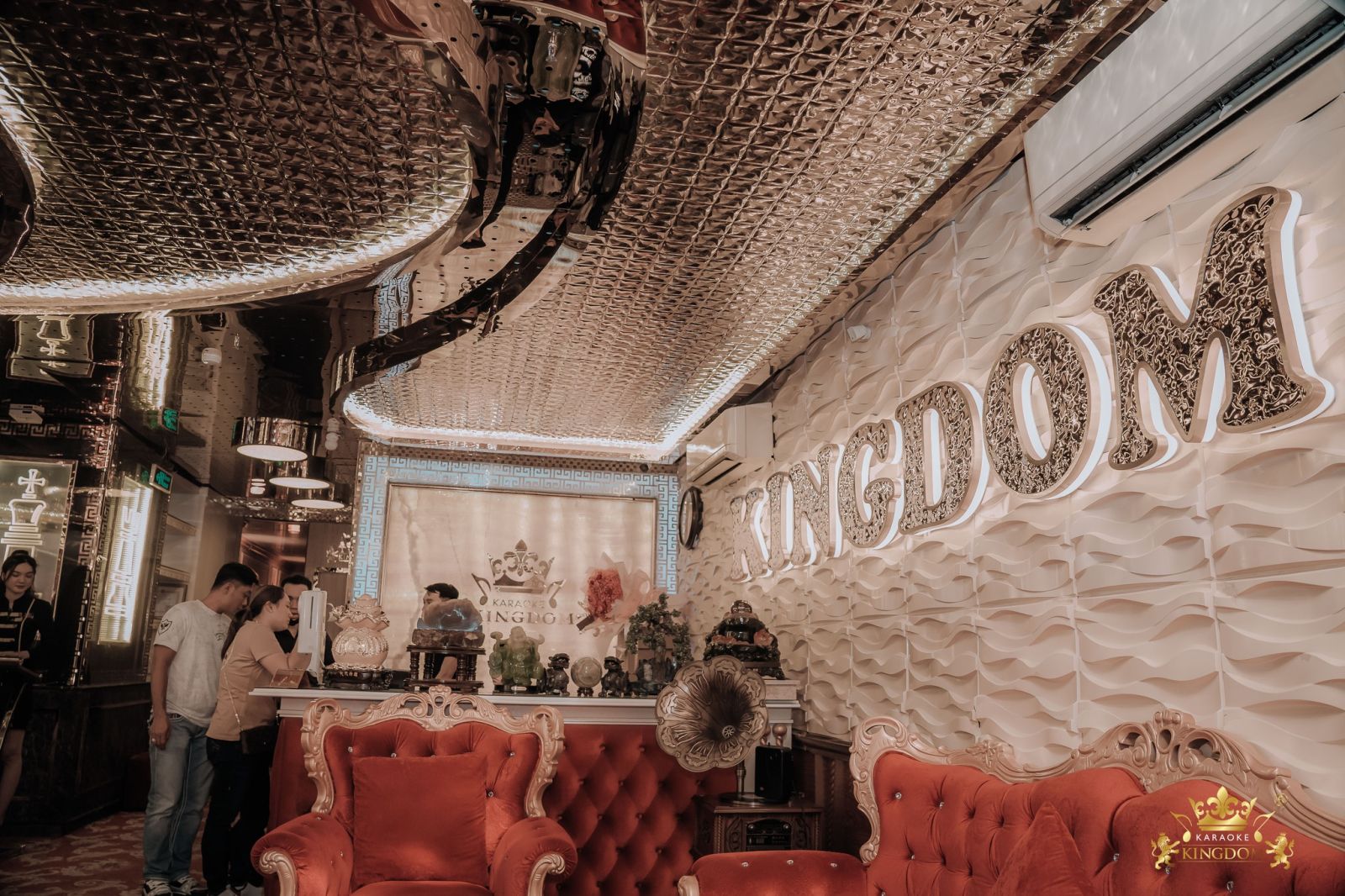 Phòng VIP Kingdom Karaoke 67 Phạm Viết Chánh Quận 1